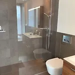 Luxury - To Everything 아파트