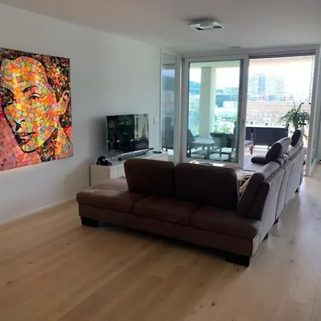 Luxury - To Everything * Zurigo