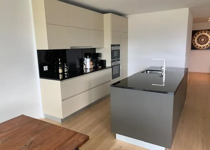 Luxury - To Everything Apartment *