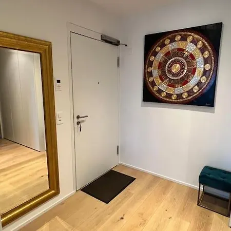 Luxury - To Everything Apartman Zürich