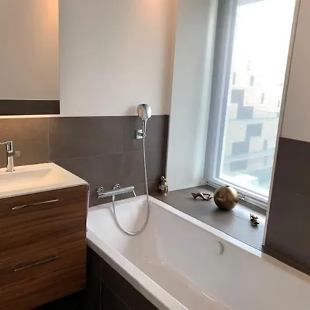 Luxury - To Everything Apartman Zürich